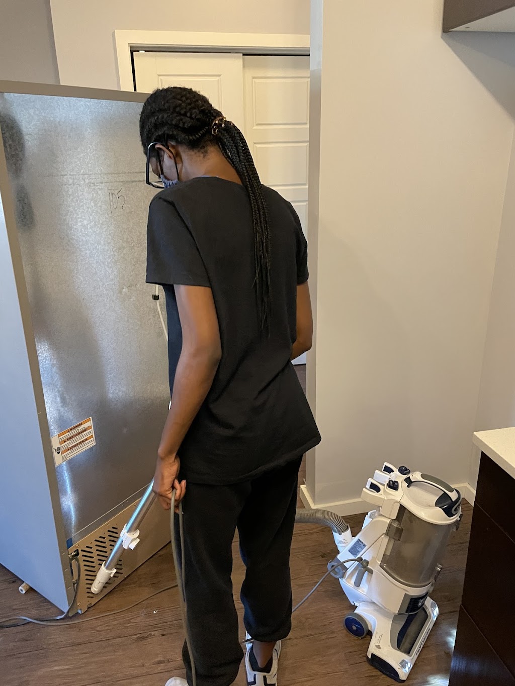 RRIS LTD CLEANING SERVICES | 973 Channelside Rd SW, Airdrie, AB T4B 3J4, Canada | Phone: (403) 852-6308
