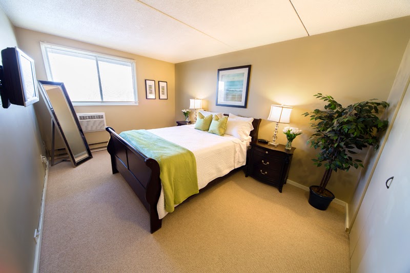 Executive Suites by Roseman | 243 Queen St, Winnipeg, MB R3J 3V4, Canada | Phone: (403) 290-0036