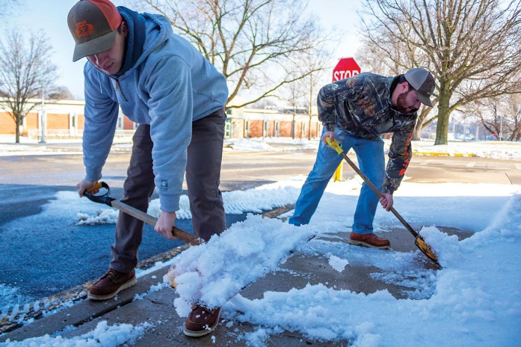 ASIM Landscape & Snow Removal | 15 Bottrell St, Bowmanville, ON L1C 4Z8, Canada | Phone: (905) 419-1034