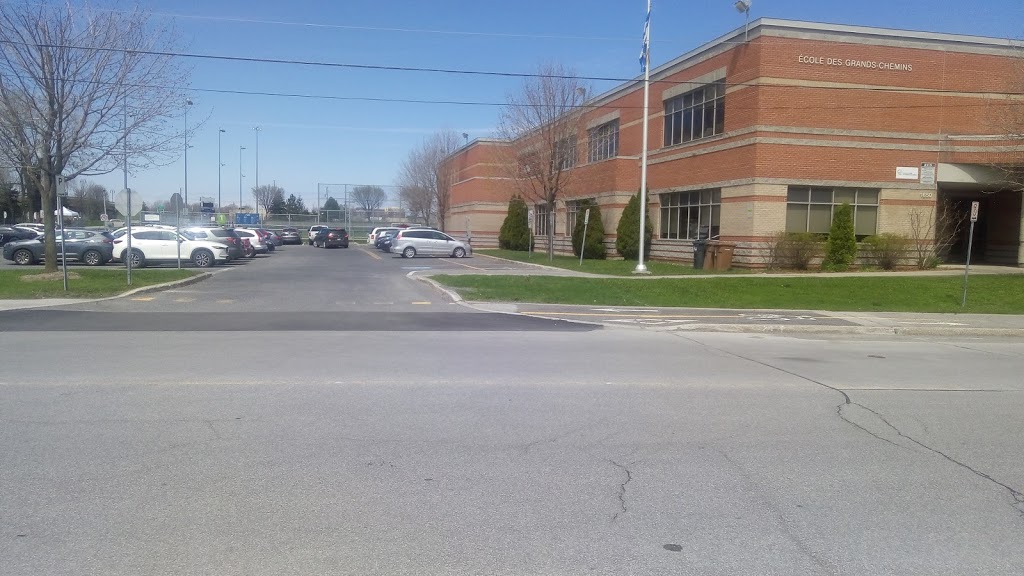 Long Roads School | 1650 Avenue Alexandre-le-Grand, Boisbriand, QC J7G 3K1, Canada | Phone: (450) 433-5514