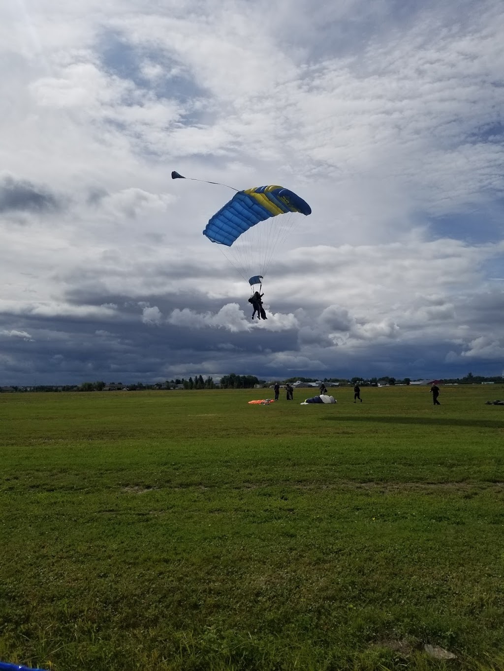Parachutisme Atmosphair | 438 Chemin Ville-Marie, Pintendre, QC G6C 1B5, Canada | Phone: (418) 834-7272