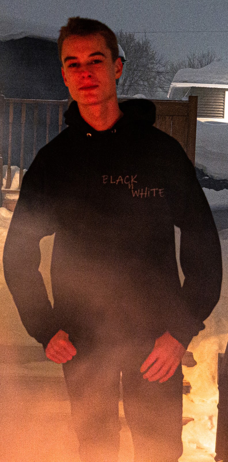 Black n White | Rue St Louis, Thetford Mines, QC G6H 1J6, Canada | Phone: (418) 946-4941