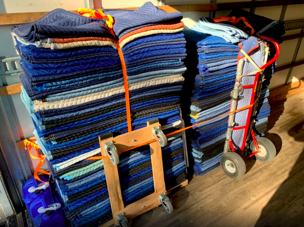 One Two Moving | 62 Kitsilano Crescent, Richmond Hill, ON L4C 5A5, Canada | Phone: (647) 354-5595