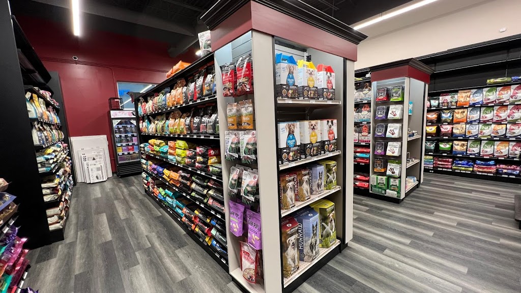 Global Pet Foods | 1876 Oxford St W Unit #5, London, ON N6K 0J8, Canada | Phone: (519) 657-1549
