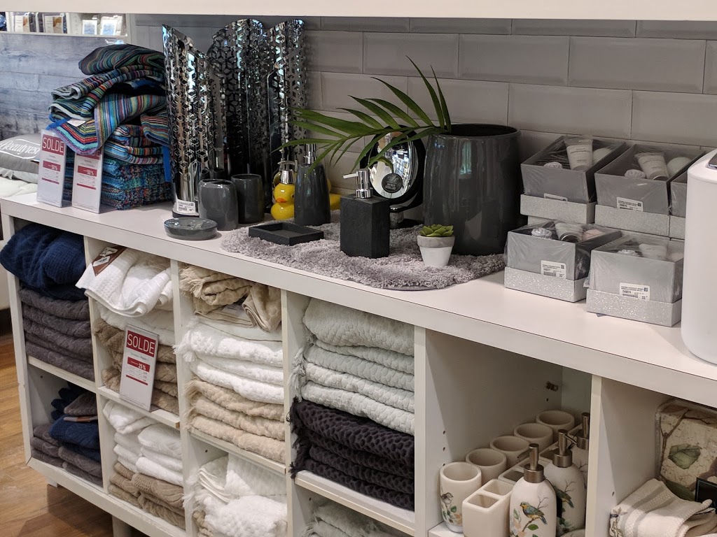 Linen Chest | CARREFOUR DE LA RIVE-SUD, 584 Chemin de Touraine #103, Boucherville, QC J4B 8S5, Canada | Phone: (450) 641-4942