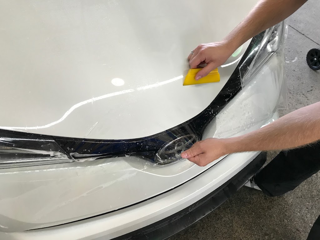 Protex Vitres Teintées Brossard & Pare-Pierre Brossard | 3555 Boul Matte, Brossard, QC J4Y 2P4, Canada | Phone: (450) 444-8088