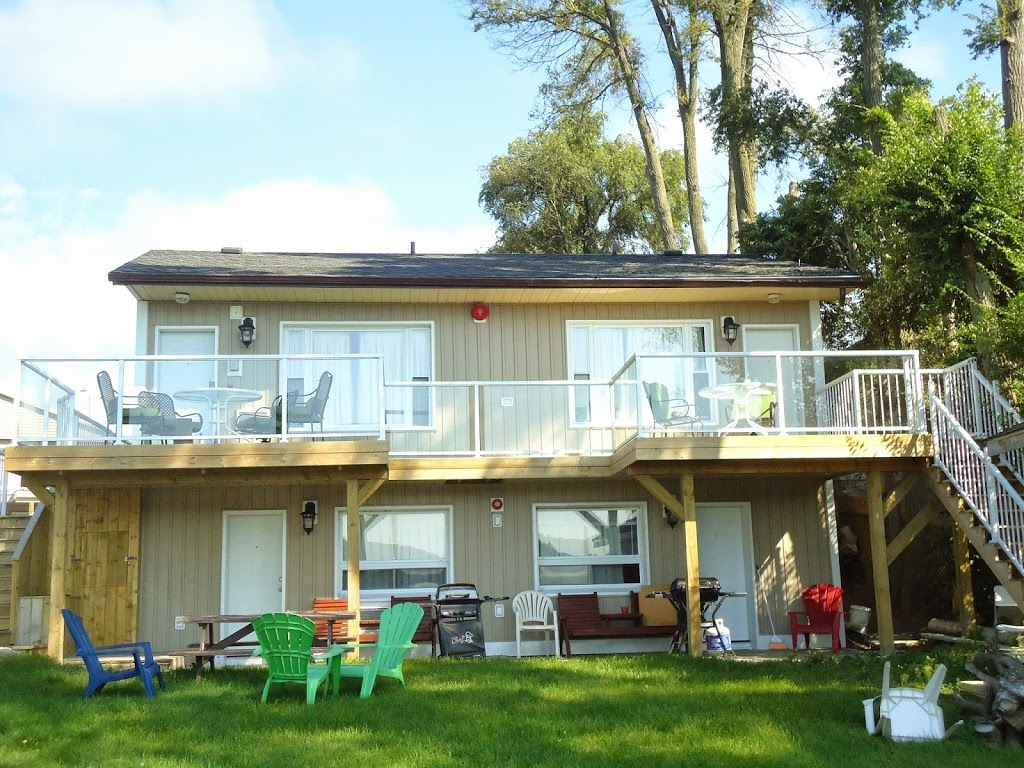 Bayside Inn & Waterfront Suites | 4024 Bath Rd, Kingston, ON K7M 4Y4, Canada | Phone: (613) 634-7400