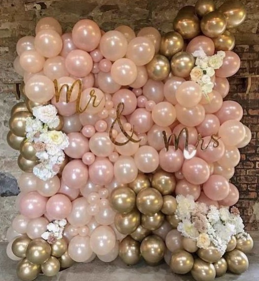 custom balloon bouquet | 1353 Linstead St, Oshawa, ON L1K 2V4, Canada | Phone: (647) 410-2625