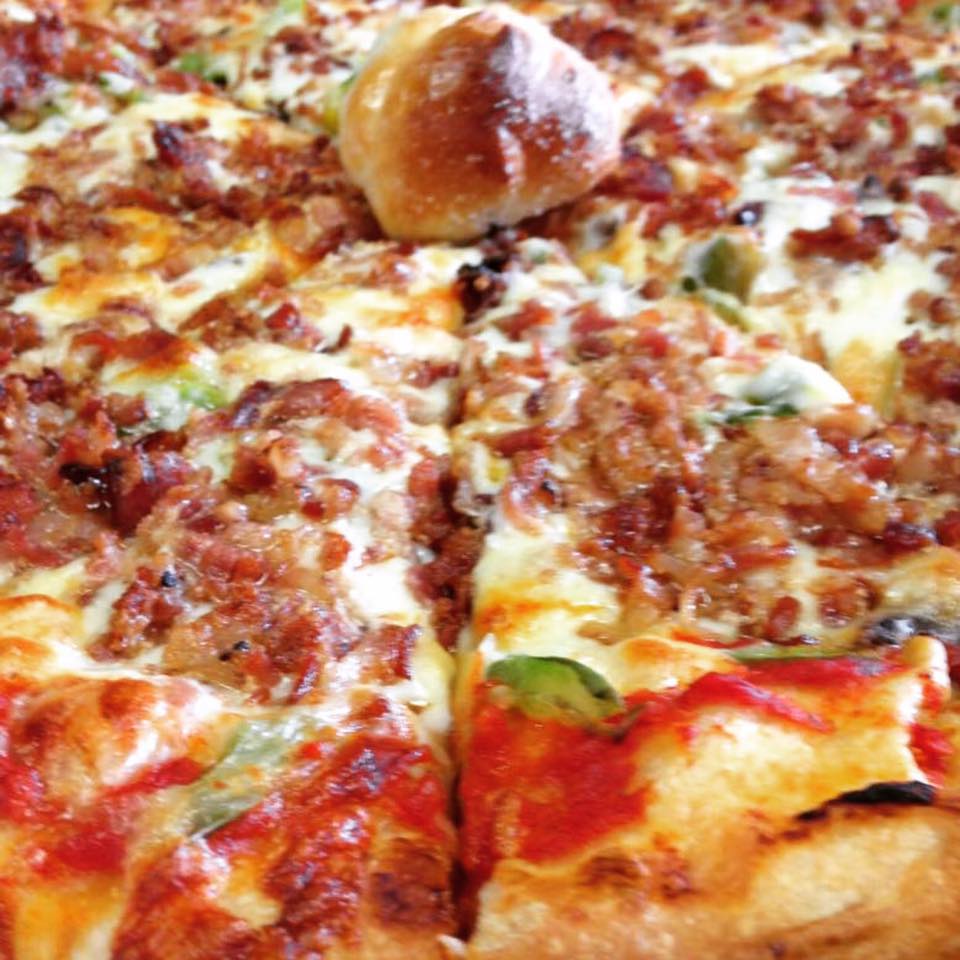Riverside Pizzeria Ottawa | 3679 Riverside Dr, Ottawa, ON K1V 1G8, Canada | Phone: (613) 260-8555