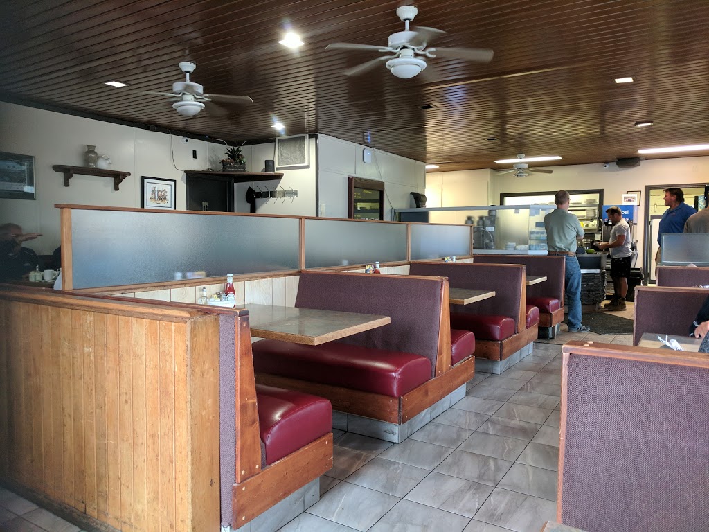 Headingley Grill Restaurant and Catering | 180 Bridge Rd, Headingley, MB R4H 1G6, Canada | Phone: (204) 889-3023