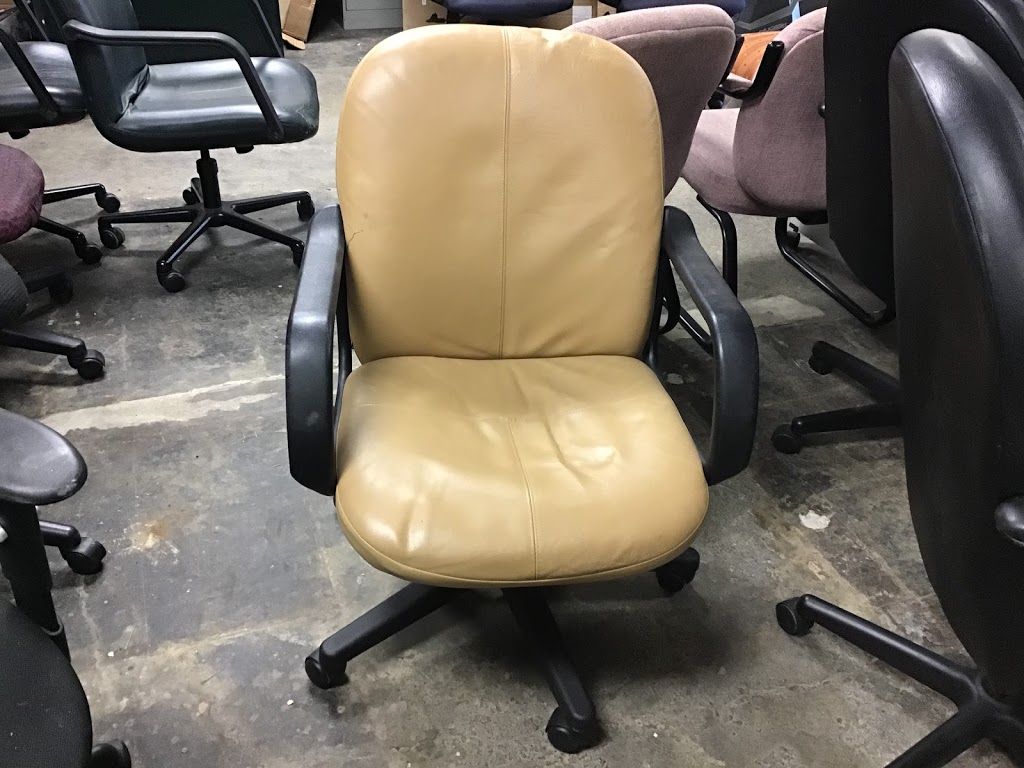 Johns Office Furniture Plus | 3 Bruce St, Dartmouth, NS B2W 1L3, Canada | Phone: (902) 818-4111