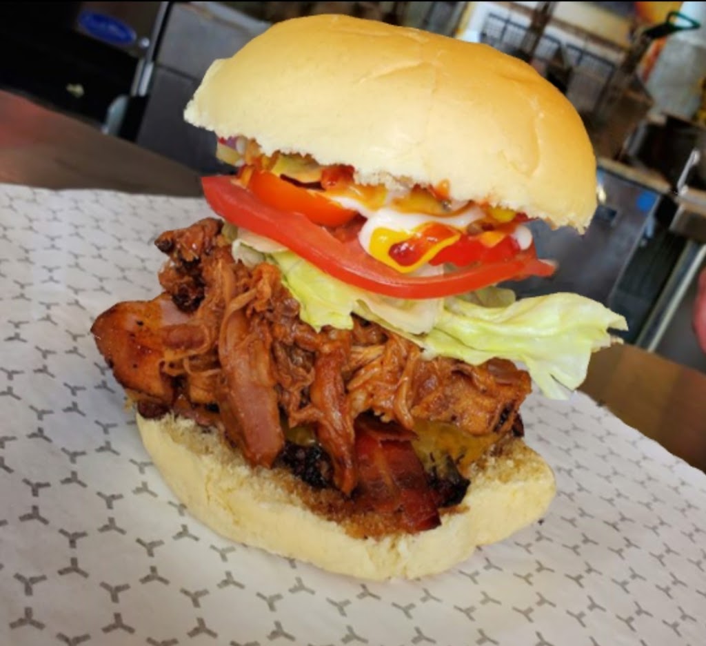 Big Ds Poutine | 1401 Glenarm Rd, Woodville, ON K0M 2T0, Canada | Phone: (705) 308-0554