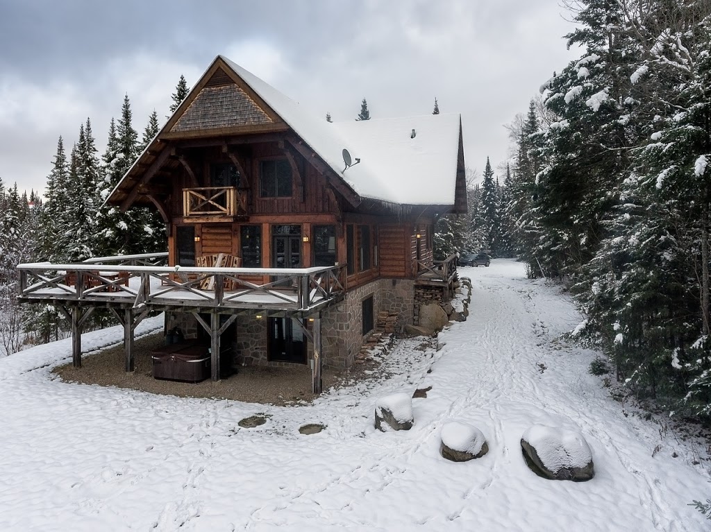 Tremblant Mountain Chalets | 210 Chemin Des Ecorces, Lac-Supérieur, QC J0T 1P0, Canada | Phone: (888) 624-6097