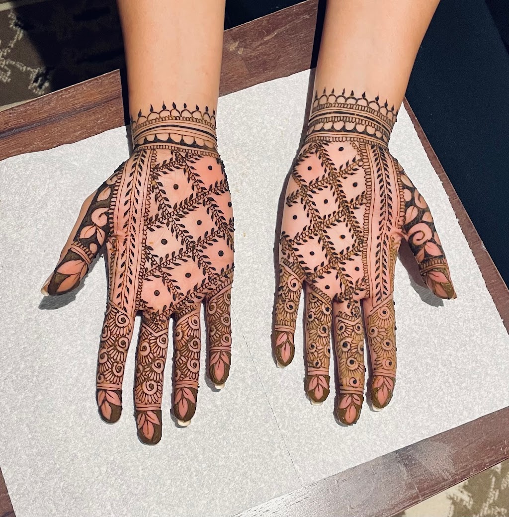 Aash Henna | 6 Murray Ct, Orangeville, ON L9W 0A1, Canada | Phone: (416) 880-0023
