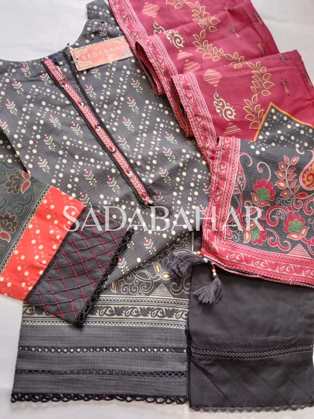 Traditional Libas | 119 Bluerock Crescent, Cambridge, ON N1R 7B7, Canada | Phone: (647) 786-5928