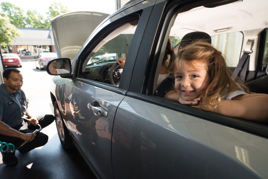 Take 5 Oil Change | 30 Depot Dr, Bracebridge, ON P1L 0A1, Canada | Phone: (705) 640-0171