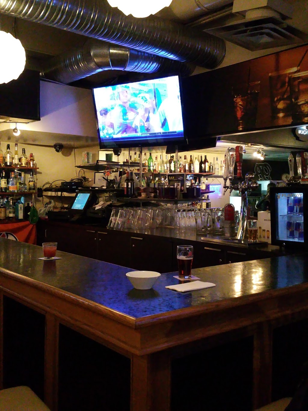 PM Lounge | 10672, 156 St NW, Edmonton, AB T5P 2S4, Canada | Phone: (587) 521-9991