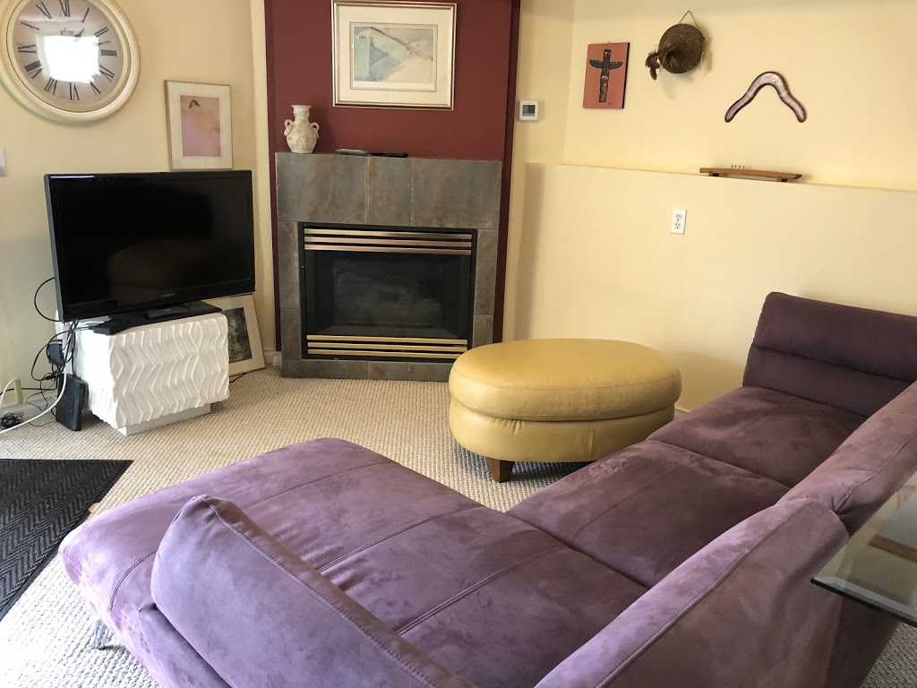 Sausalito Beachside Suites | 1185 Oxford St, White Rock, BC V4B 3P5, Canada | Phone: (604) 538-3237