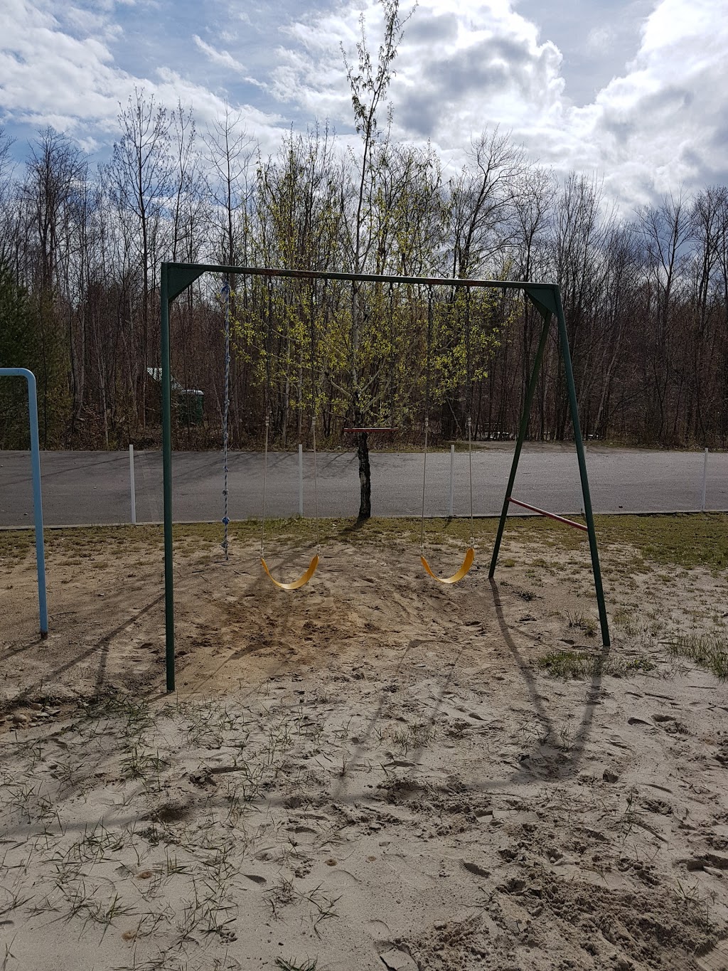 Camping Du Circuit | 4000 QC-335, Saint-Calixte, QC J0K 1Z0, Canada | Phone: (450) 222-5051