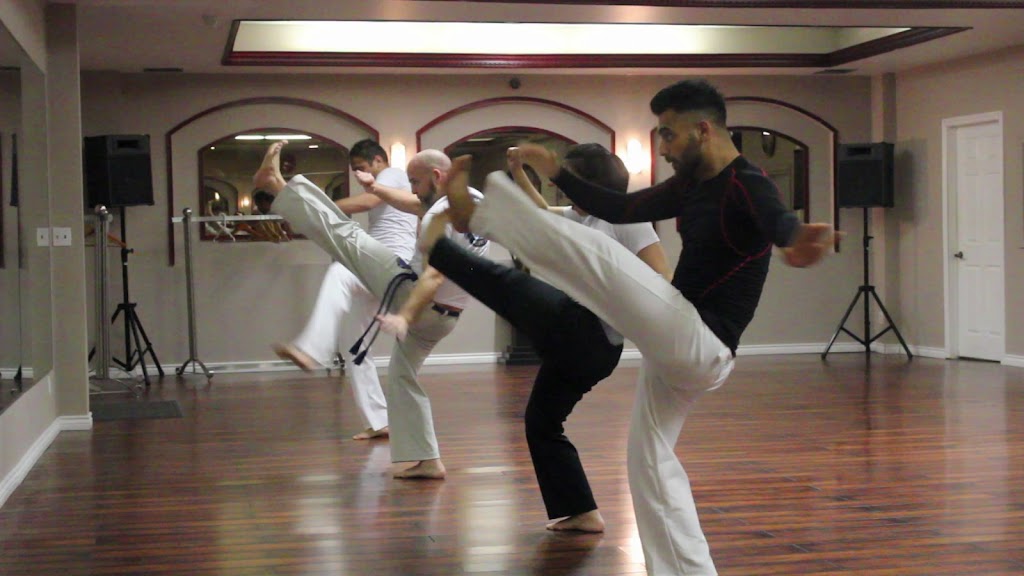 CAPOEIRA MALÊS - BRAMPTON | 1 Nelson St W Unit 11b, Brampton, ON L6X 1B6, Canada | Phone: (416) 300-6959
