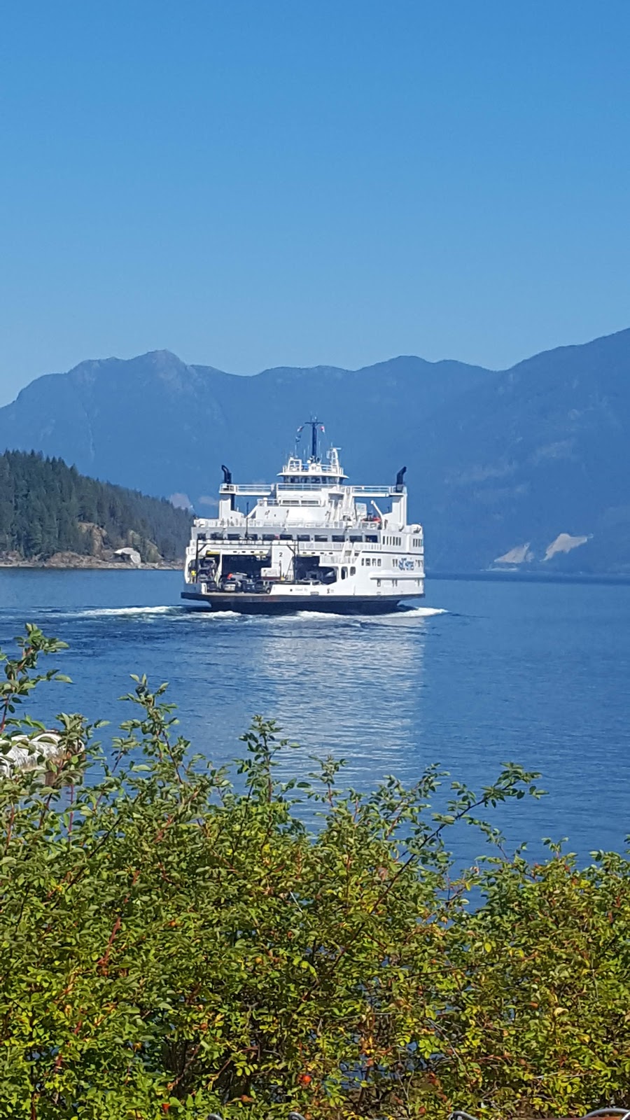 The Cove Restaurant and Lodge | 16540 Sunshine Coast Hwy, Madeira Park, BC V0N 2H4, Canada | Phone: (604) 883-1430