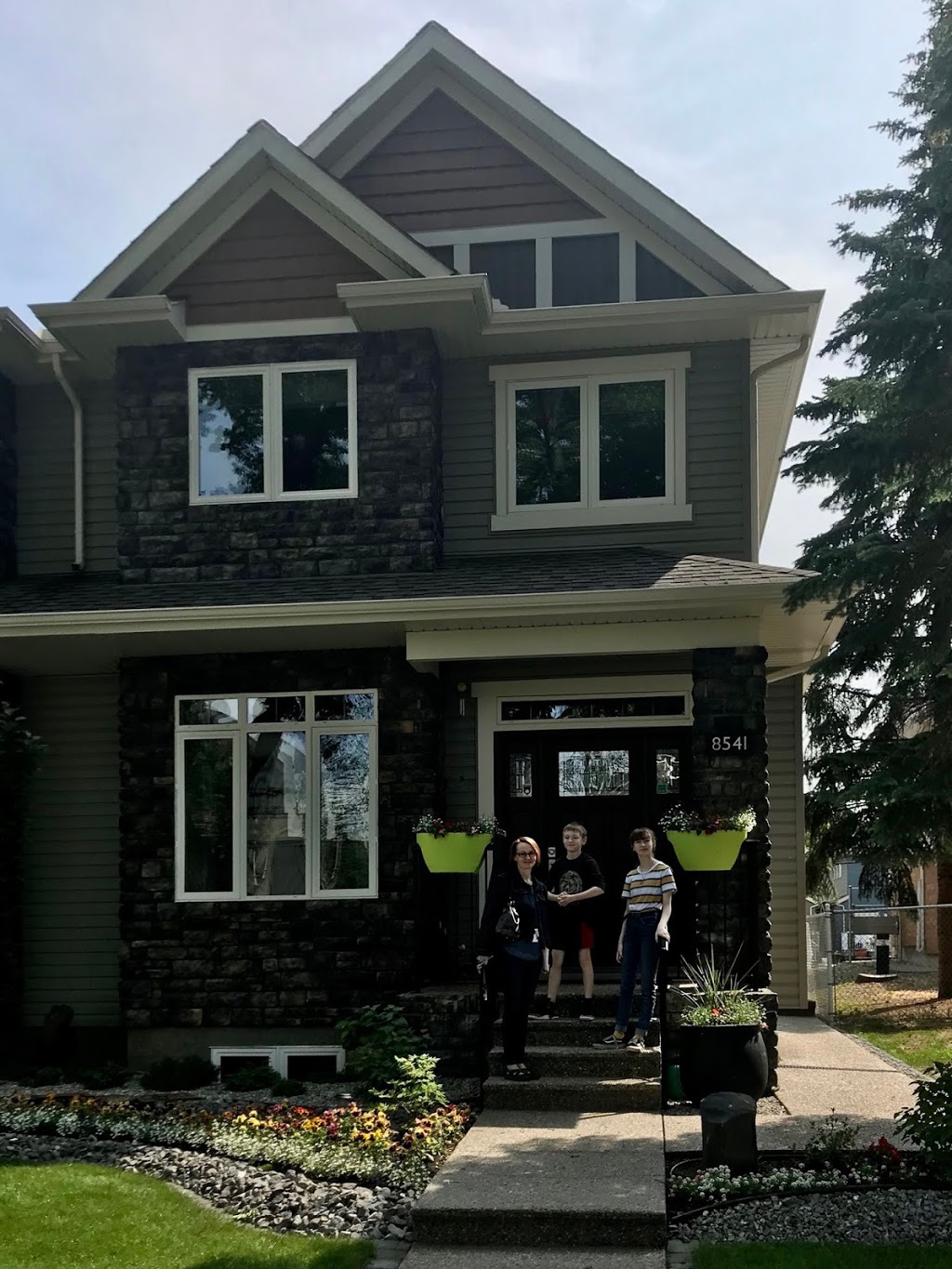 Wendy and Wilson RE/MAX Elite Realtors | 304 Windermere Rd NW, Edmonton, AB T6W 2Z8, Canada | Phone: (780) 499-0033