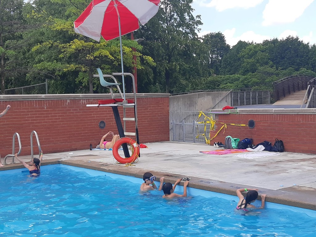 Ledbury Park | 160 Ledbury St, North York, ON M5M 4J1, Canada | Phone: (416) 338-4386