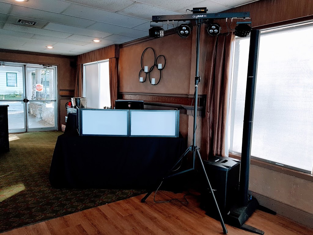 Steves Disc Jockey Service | 3209 Burnside Line, Severn, ON L3V 0W1, Canada | Phone: (705) 242-3619