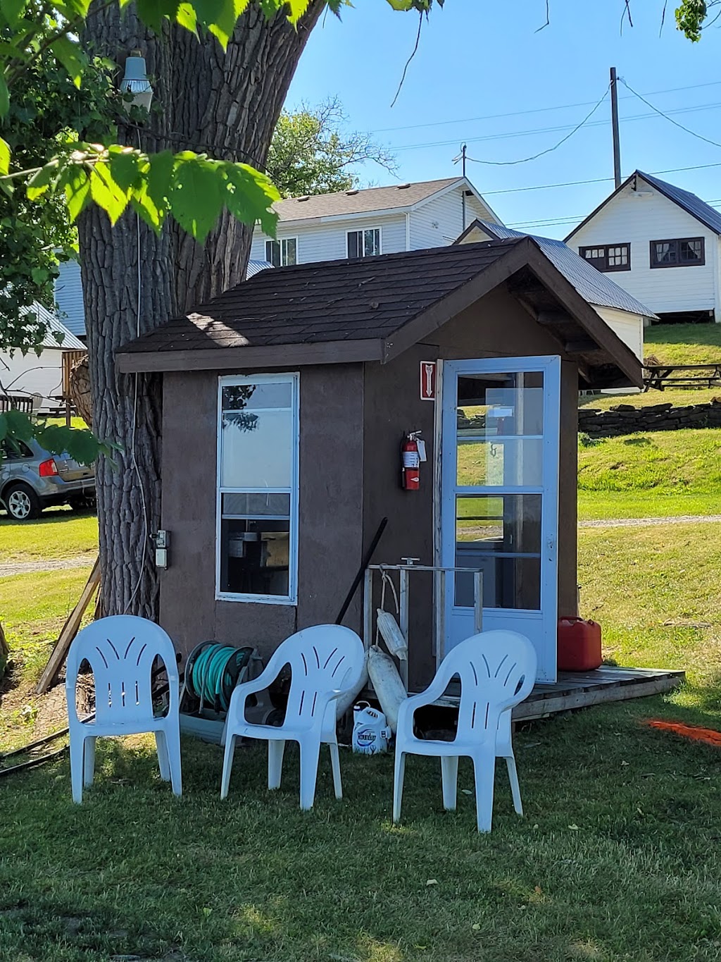Blakewood Lodge | 1267 S Shore Rd, Napanee, ON K7R 3K7, Canada | Phone: (613) 373-9340