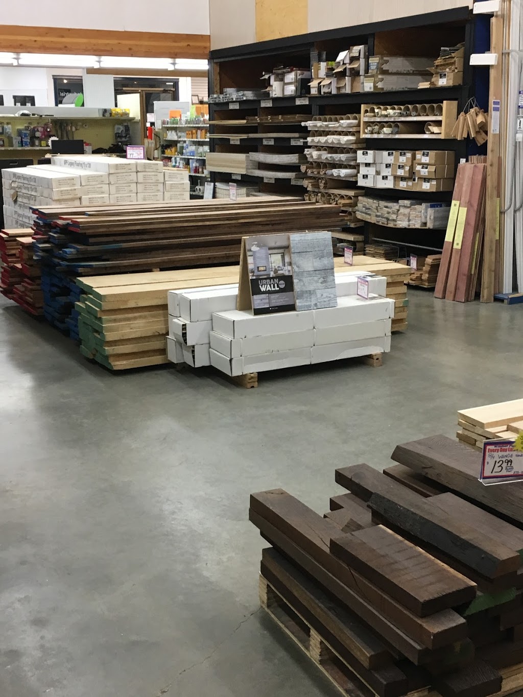 Windsor Plywood Penticton | 174 Industrial Pl, Penticton, BC V2A 7C8, Canada | Phone: (250) 492-8646