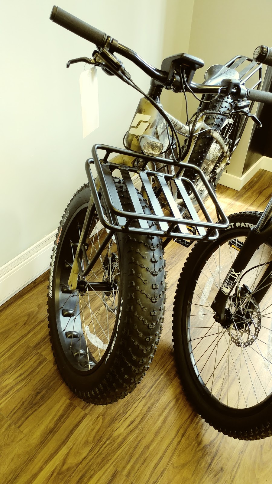 Cit-E-Cycles Electric Bikes - Victoria | 2612 Bridge St #100, Victoria, BC V8T 4S9, Canada | Phone: (250) 382-8329