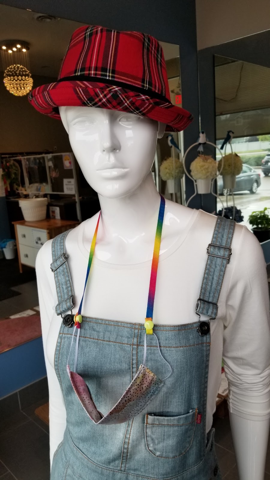 Trendy Tailors & Dry Cleaning | 6015 199 St NW, Edmonton, AB T6M 0M8, Canada | Phone: (780) 486-5888
