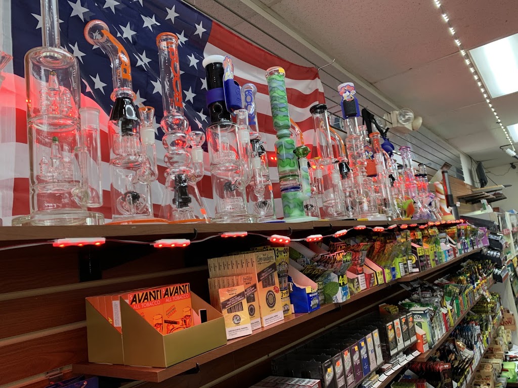 Smokers Only | 3164 Gratiot Blvd, Marysville, MI 48040, USA | Phone: (810) 388-5095