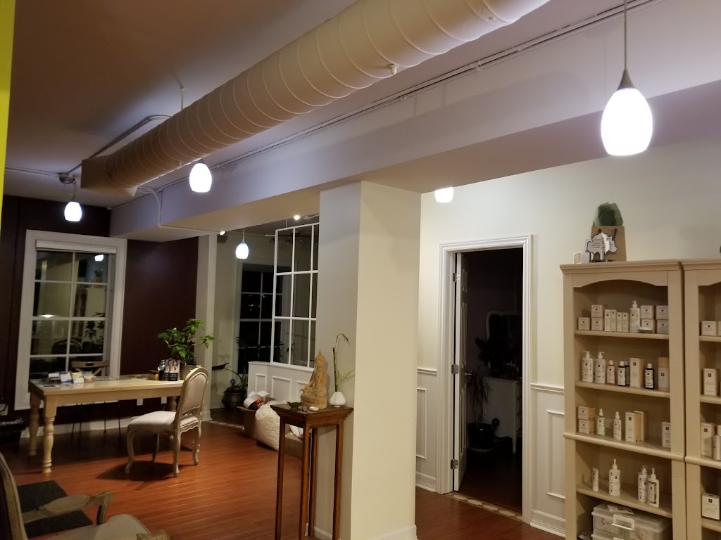 Oviks Salon & Spa | 35 Thomas St, Mississauga, ON L5M 1Y6, Canada | Phone: (905) 997-6845