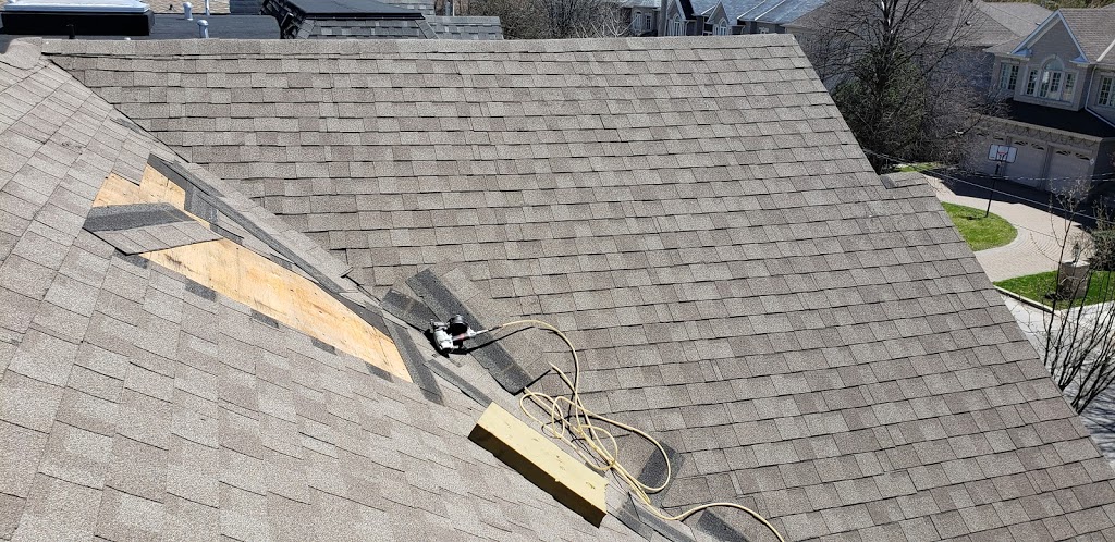 Top Level Roofing | 16 Blue Willow Dr, Woodbridge, ON L4L 9H1, Canada | Phone: (647) 924-1092