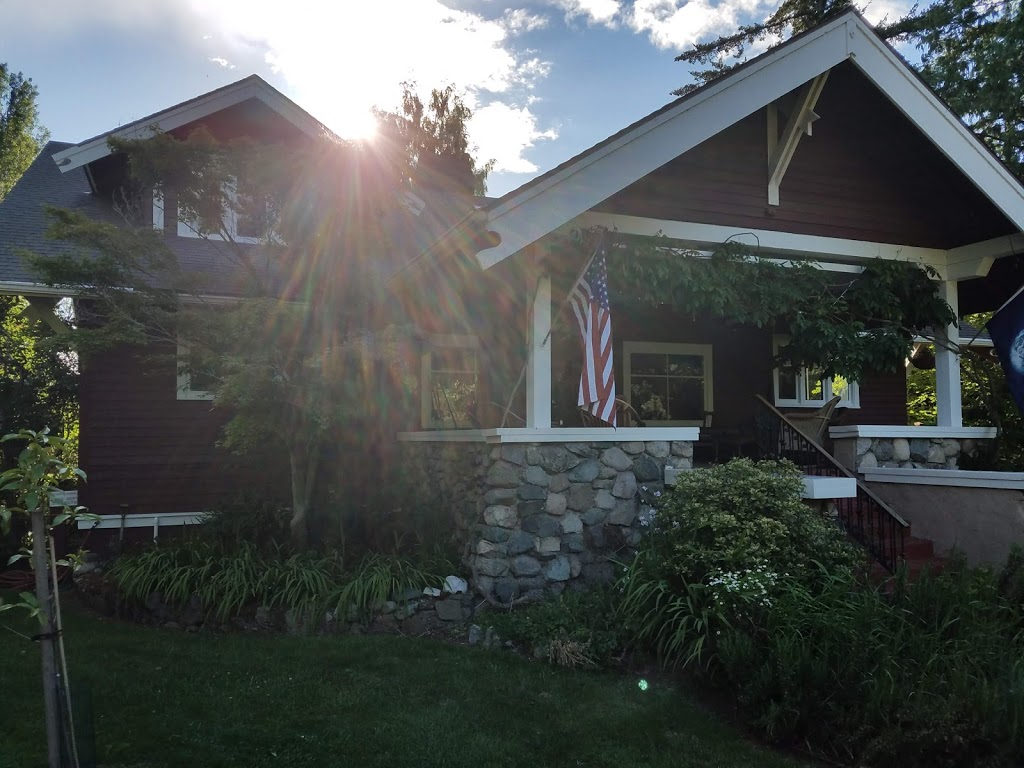 Kangaroo House Bed & Breakfast | 1459 N Beach Rd, Eastsound, WA 98245, USA | Phone: (360) 376-2175