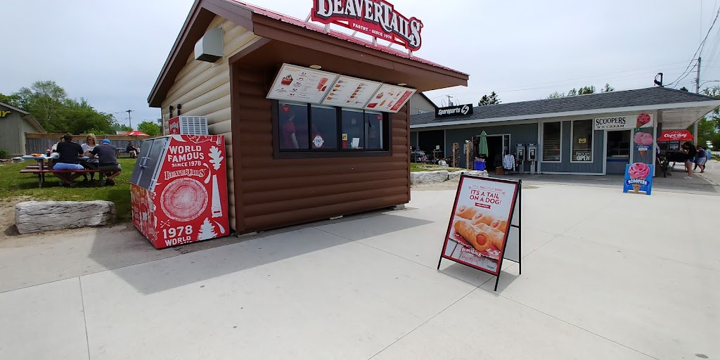 Scoopers | 3 Lakeshore Blvd N, Sauble Beach, ON N0H 2G0, Canada | Phone: (519) 422-3792