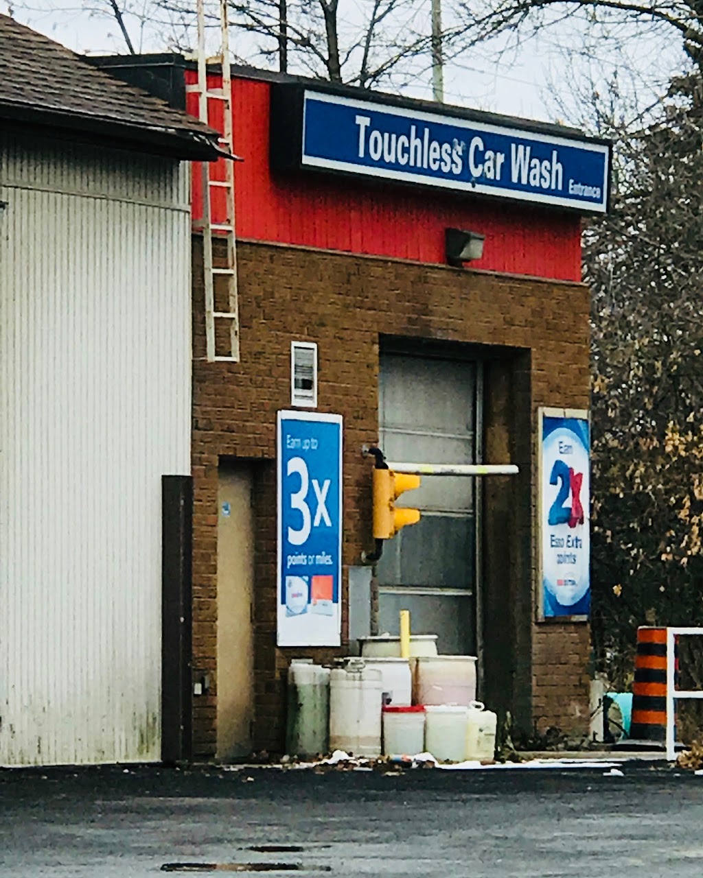 Almonte Gas and Grocery | 234 Christian St, Almonte, ON K0A 1A0, Canada | Phone: (613) 256-3633