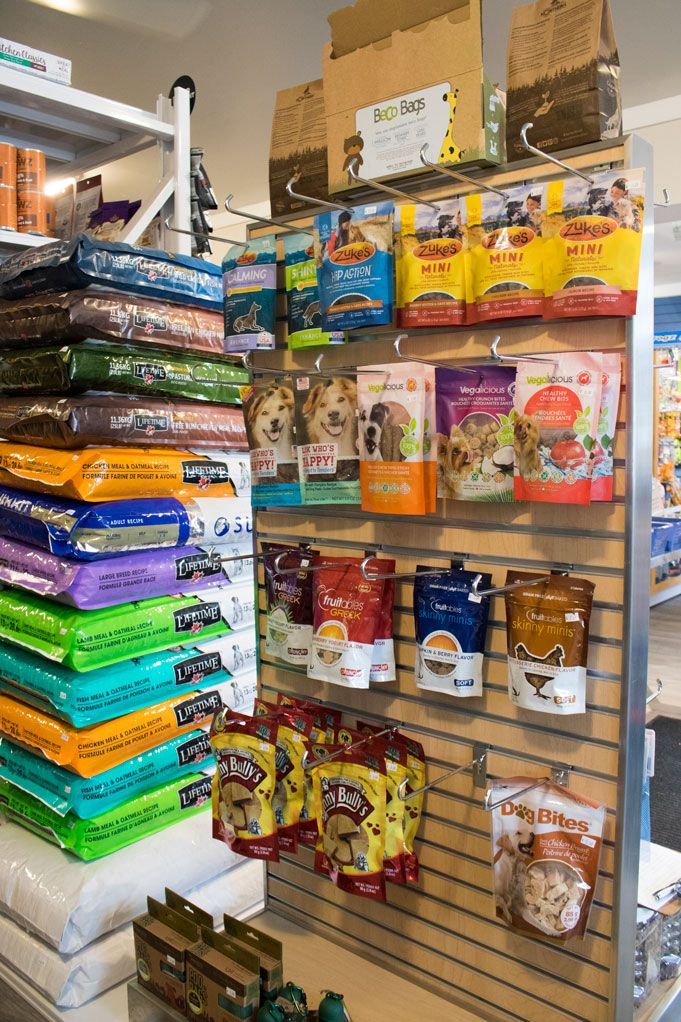 Barkhouse Pet | 194418, Grey County Rd 13, Flesherton, ON N0C 1E0, Canada | Phone: (519) 924-0202