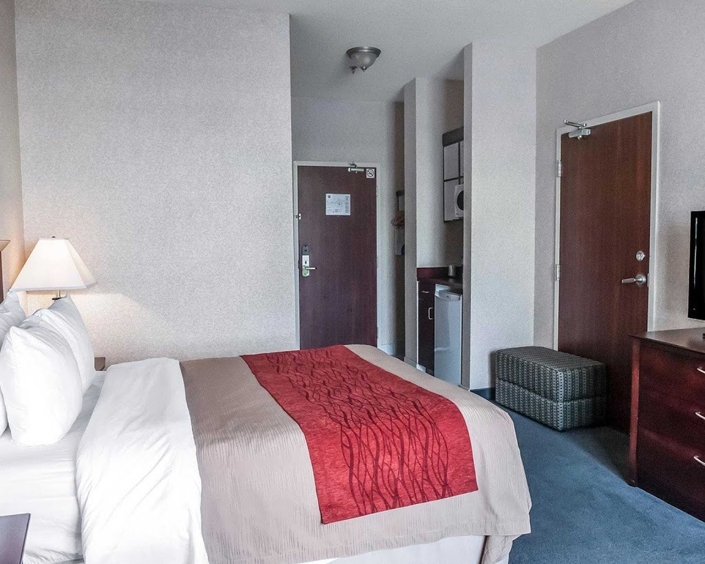 Comfort Inn | 31 Topflight Dr, Mississauga, ON L5S 1Y1, Canada | Phone: (905) 564-5152