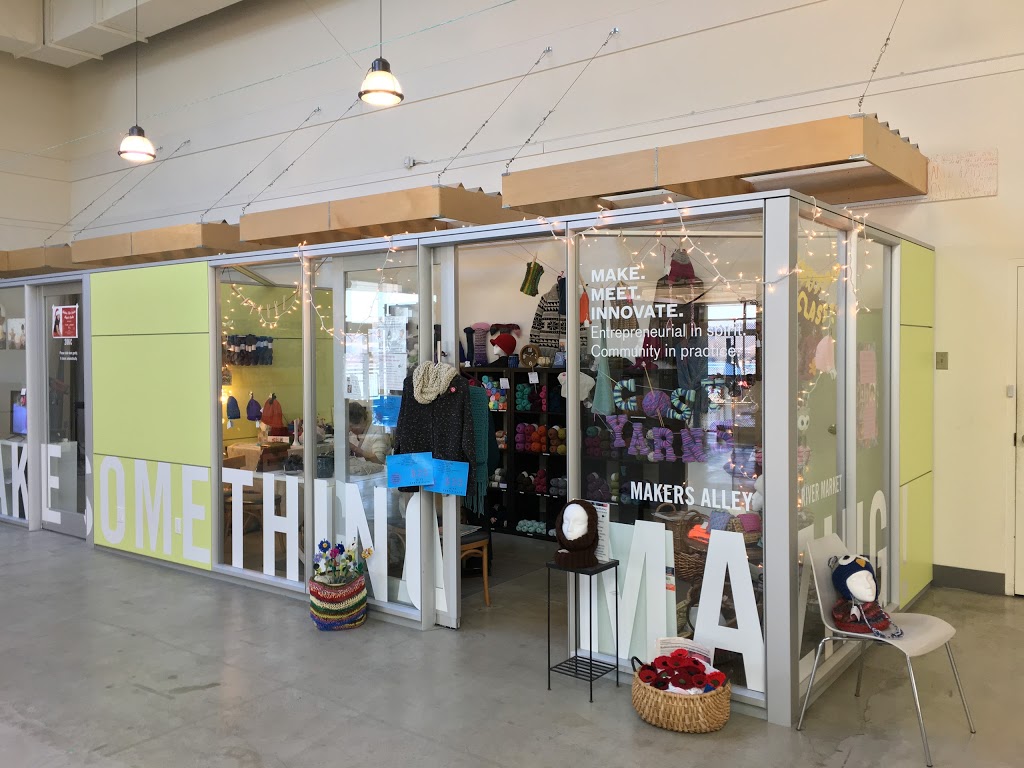 Cosy Yarns - Knitting Classes, Supplies & Gifts | 810 Quayside Dr, New Westminster, BC V3M 6B9, Canada | Phone: (604) 220-4794