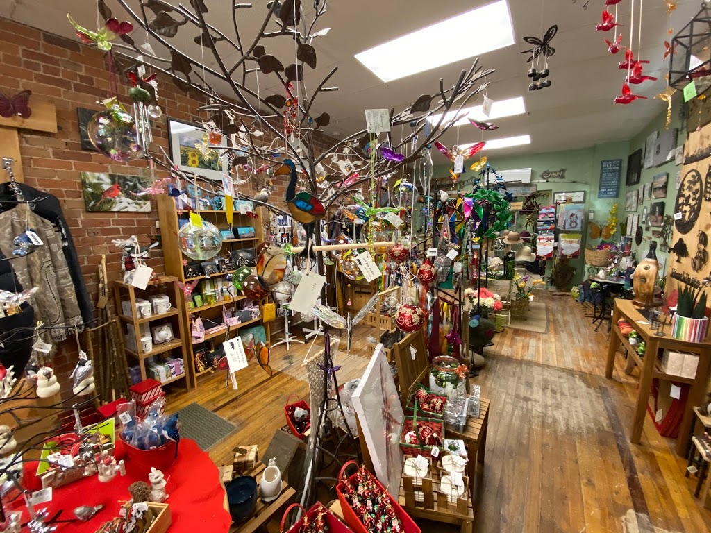 Bird House Nature Co | 108 Mississaga St E, Orillia, ON L3V 1V7, Canada | Phone: (705) 329-3939