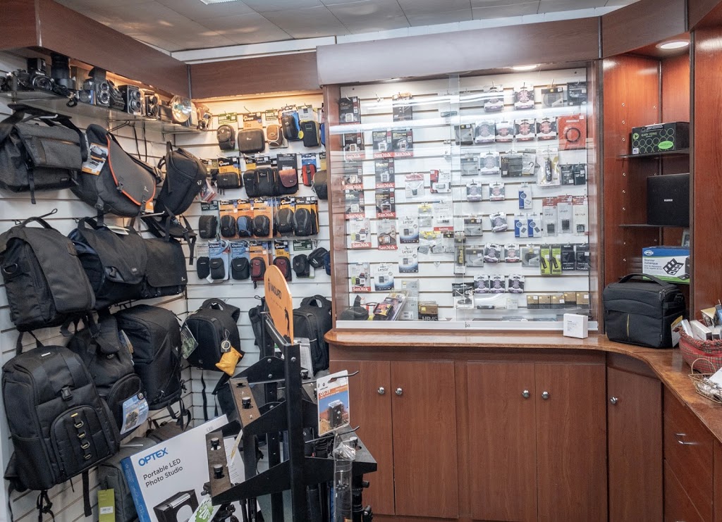 Mays Studio | 459 Rue Main, Hudson, QC J0P 1H0, Canada | Phone: (450) 458-4621