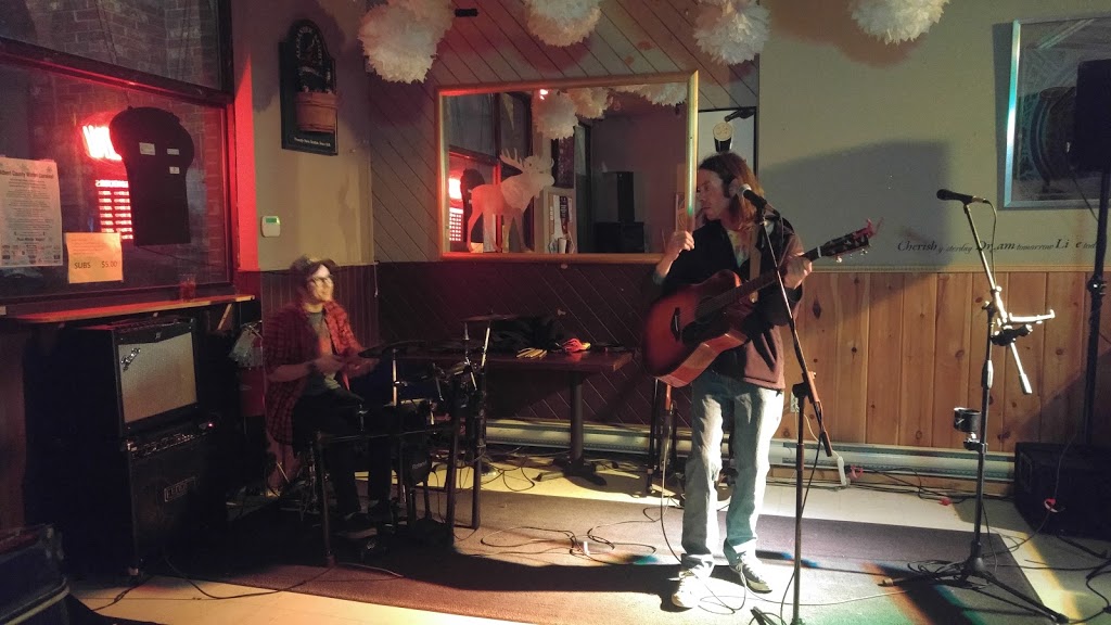 Nitas Bar & Grill | 1999 Mountain Rd, Moncton, NB E1G 1B1, Canada | Phone: (506) 856-8980