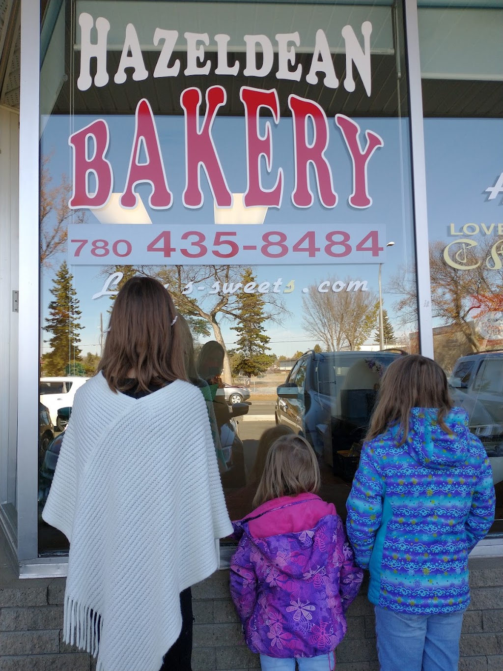 Hazeldean Bakery | 9627 66 Ave NW, Edmonton, AB T6E 0M2, Canada | Phone: (780) 435-8484