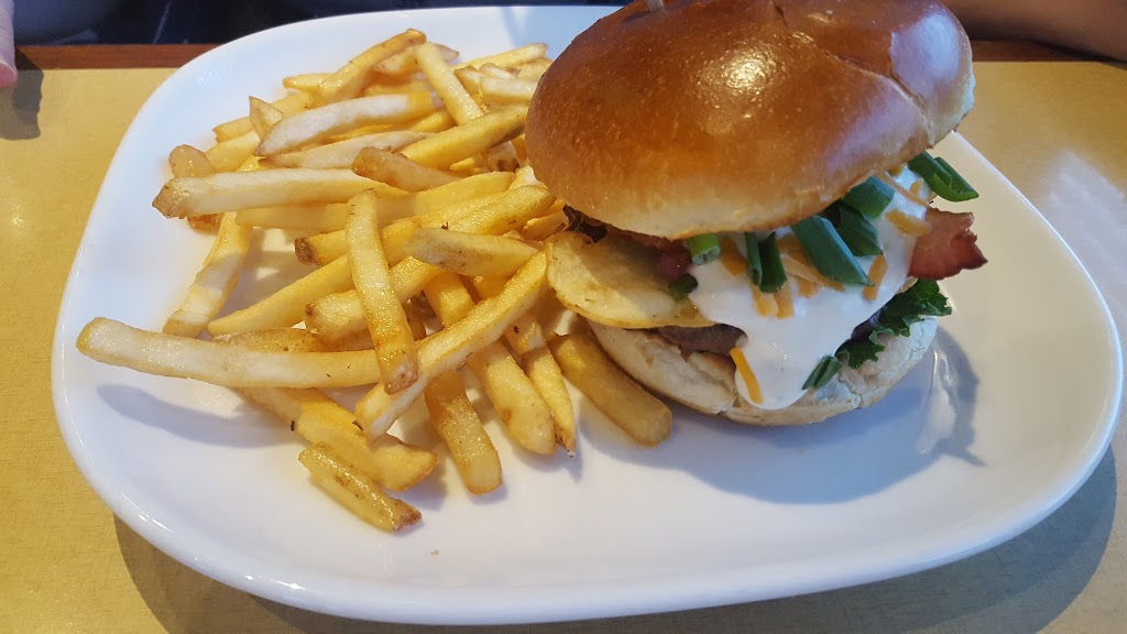 Boston Pizza | 8445 Boulevard de lOrmière, Québec, QC G2C 1C2, Canada | Phone: (418) 845-0050