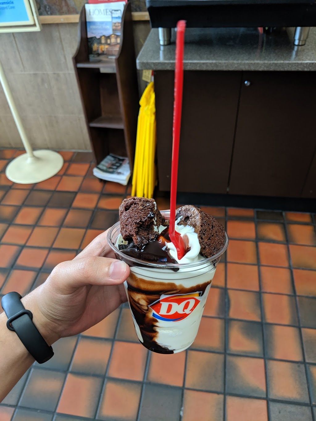 Dairy Queen Grill & Chill | 50 Westmount Rd N, Waterloo, ON N2L 2R5, Canada | Phone: (519) 747-2424