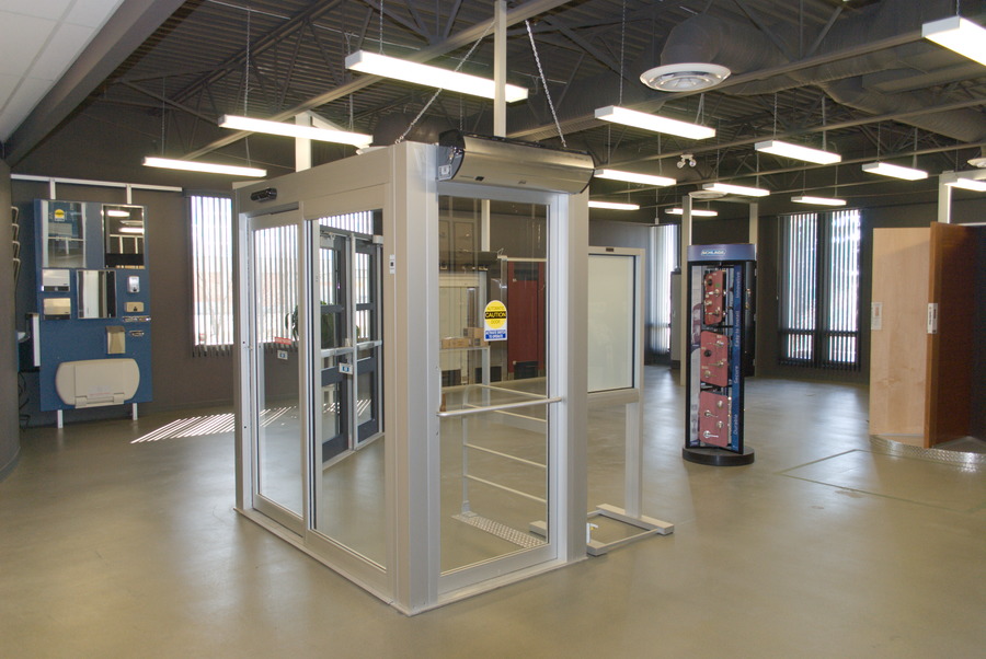 Doortech Mfg & Distribution Ltd. | 530 Sheppard St, Winnipeg, MB R2X 2P8, Canada | Phone: (204) 633-7133