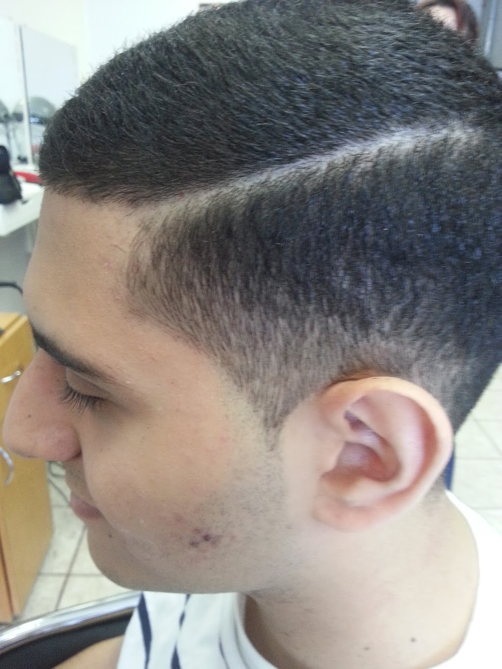 Zara Coiffure Elle Et Lui | 4423 4423 Bd Samson, Laval, QC H7W 2G8, Canada | Phone: (450) 934-6911