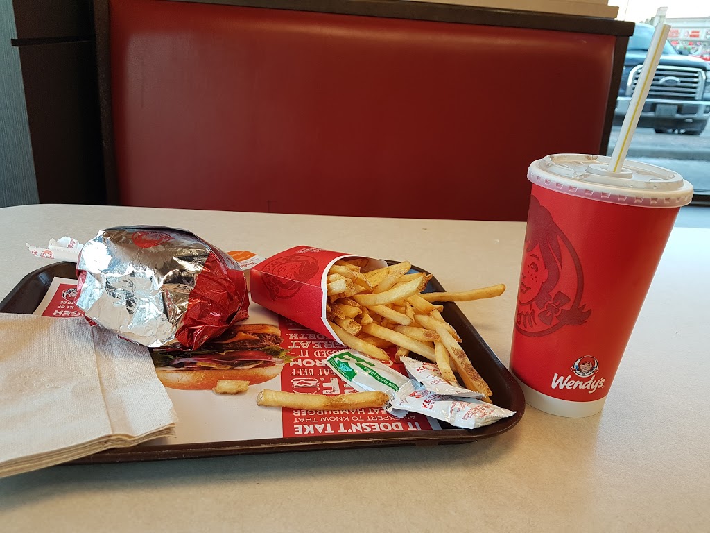 Wendys | 25 Woodstream Blvd, Woodbridge, ON L4L 7Y8, Canada | Phone: (905) 265-1160